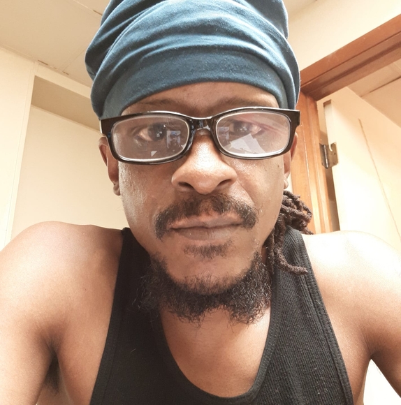 Meet your Posher, Isaac - Picture 1 of 1